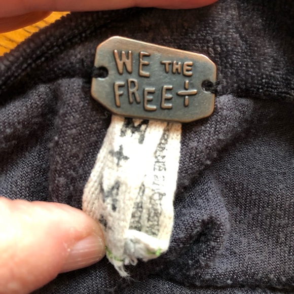 ⭐️ WE THE FREE By Free People Milan Gray Crushed Velvet Top MEDIUM - Picture 9 of 10